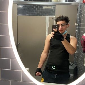 Meet your Posher, Gualver